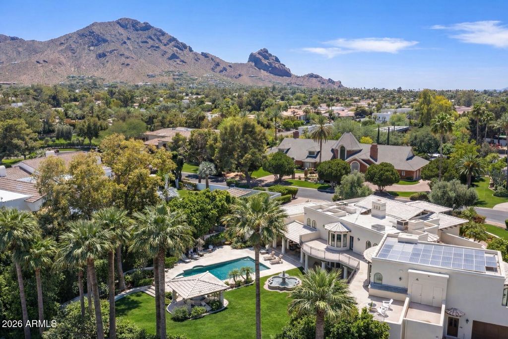 Image 60 of property listing at 6611 N 64TH Place, Paradise Valley, AZ 85253