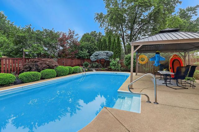1514 Princeton Lane, Schaumburg, IL 60193