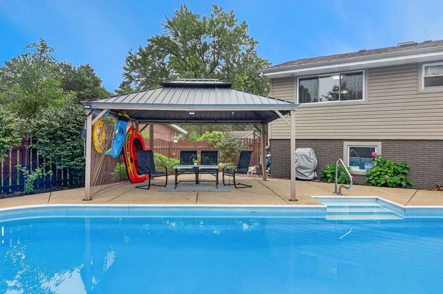 1514 Princeton Lane, Schaumburg, IL 60193