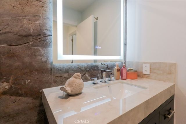 29012 Mira, Laguna Niguel, CA 92677