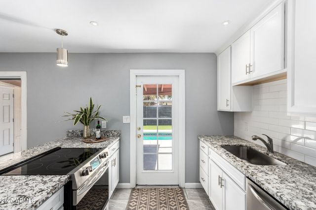 1711 S HARDY Drive, Tempe, AZ 85281