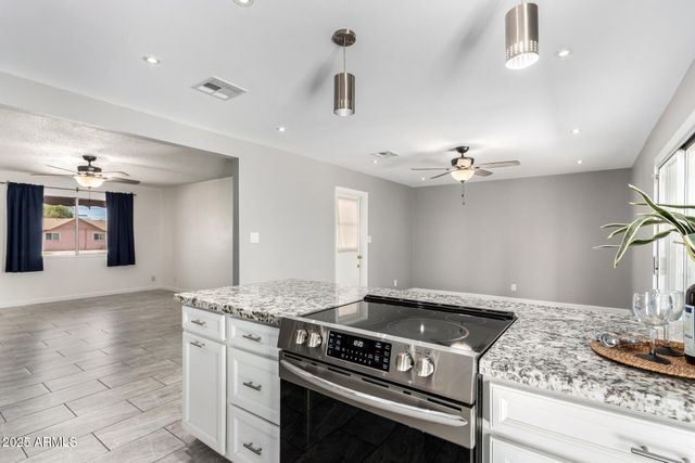 1711 S HARDY Drive, Tempe, AZ 85281