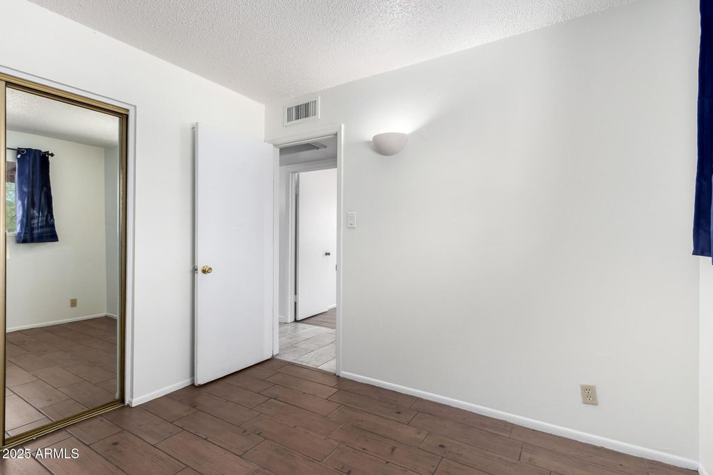 Image 25 of property listing at 1711 S HARDY Drive, Tempe, AZ 85281