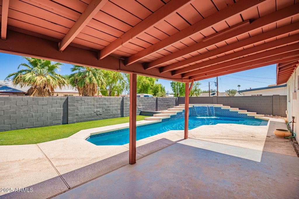 Image 29 of property listing at 1711 S HARDY Drive, Tempe, AZ 85281
