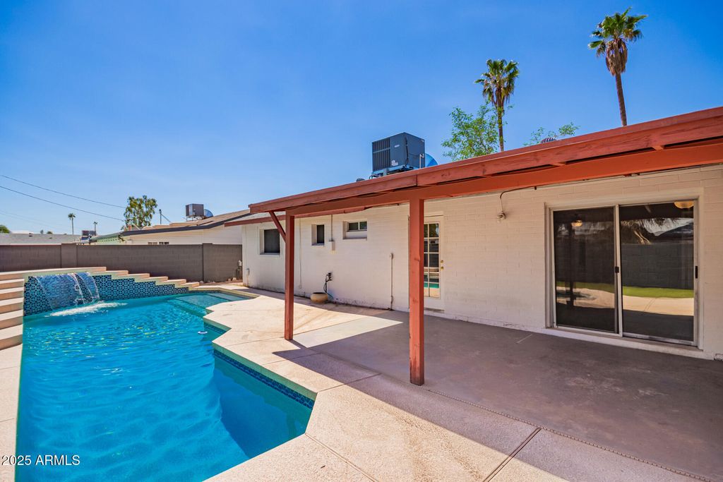 Image 33 of property listing at 1711 S HARDY Drive, Tempe, AZ 85281