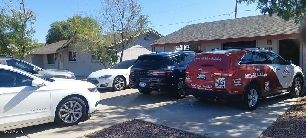 Image 36 of property listing at 1711 S HARDY Drive, Tempe, AZ 85281