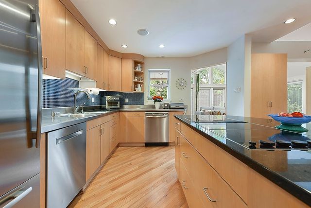300 S Lang Avenue, Point Breeze, PA 15208