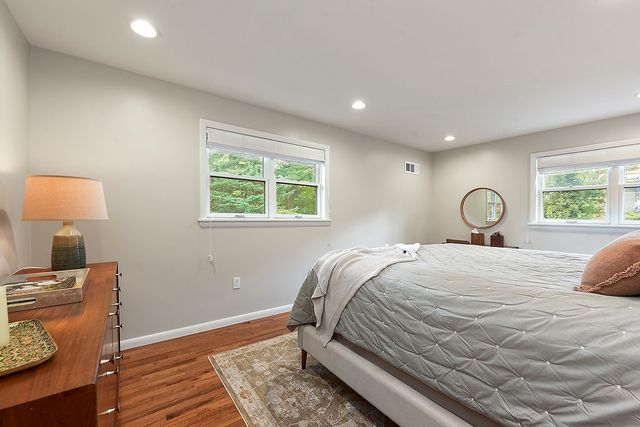 300 S Lang Avenue, Point Breeze, PA 15208