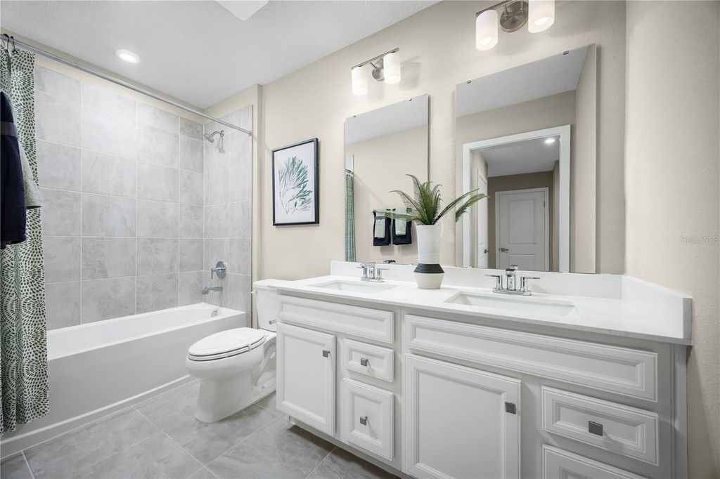 Image 13 of property listing at 31590 SPANISH MISSION ROAD, San Antonio, FL 33576