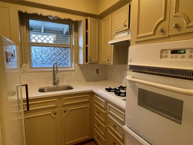 1324 Cortlandt Street 1, Houston, TX 77008