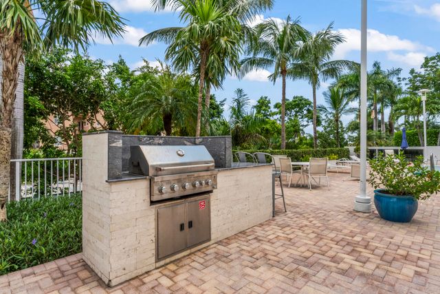 1617 N Flagler Drive, West Palm Beach, FL 33407