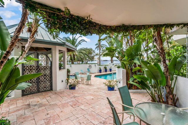 1617 N Flagler Drive, West Palm Beach, FL 33407