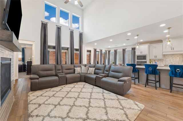 212 Gary Wayne DR, Liberty Hill, TX 78642