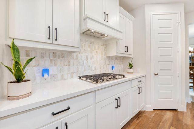 212 Gary Wayne DR, Liberty Hill, TX 78642