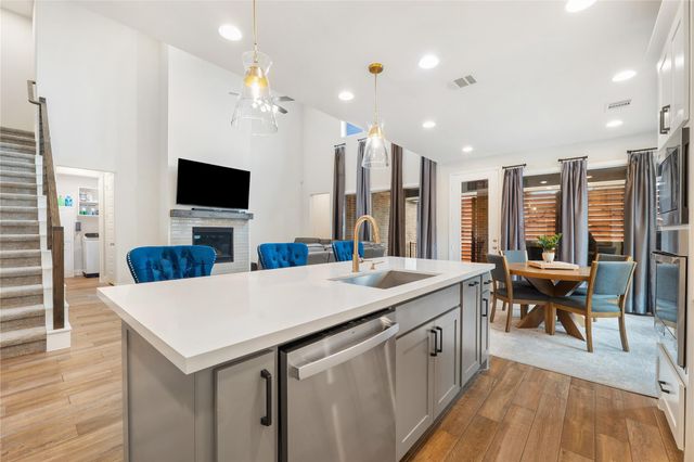 212 Gary Wayne DR, Liberty Hill, TX 78642