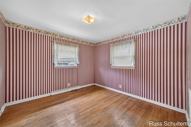 1501 Greenwich Road, Roosevelt Park, MI 49441