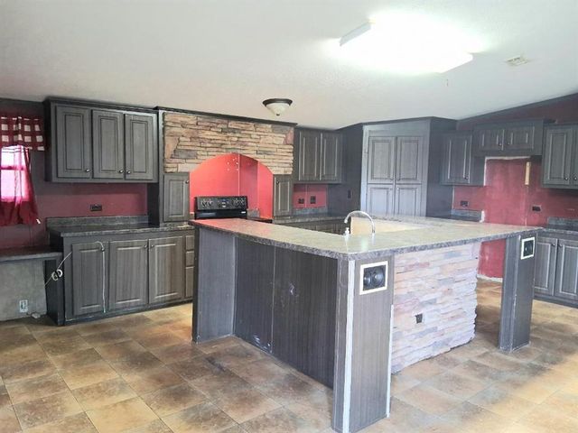 21863 Fishmarket Road, Tecumseh, OK 74873