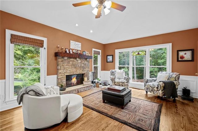 231 Trenton Lane, Canton, GA 30115