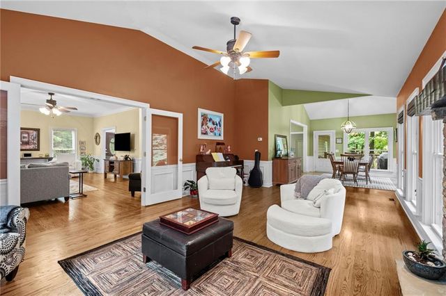 231 Trenton Lane, Canton, GA 30115