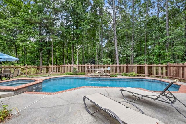 231 Trenton Lane, Canton, GA 30115
