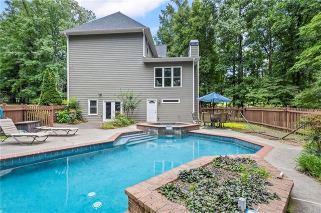 231 Trenton Lane, Canton, GA 30115
