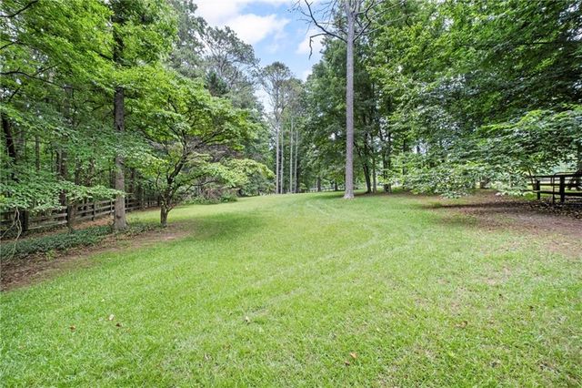 231 Trenton Lane, Canton, GA 30115