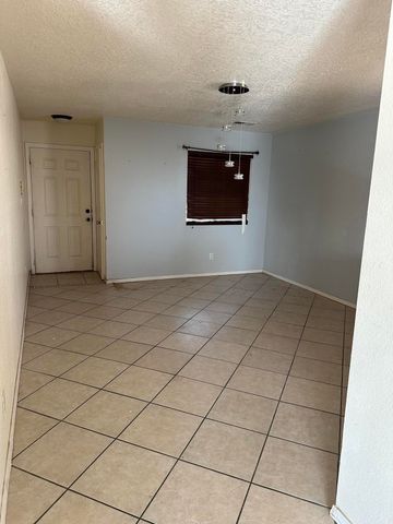 708 Avanti Street SW, Albuquerque, NM 87121