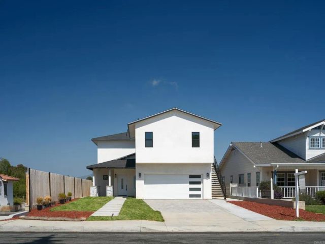 113 2nd Ave, Chula Vista, CA 91910