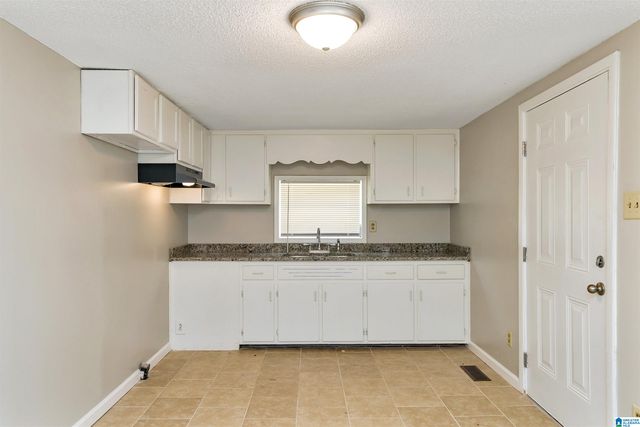 1935 BRACKETT LOOP ROAD, Birmingham, AL 35214