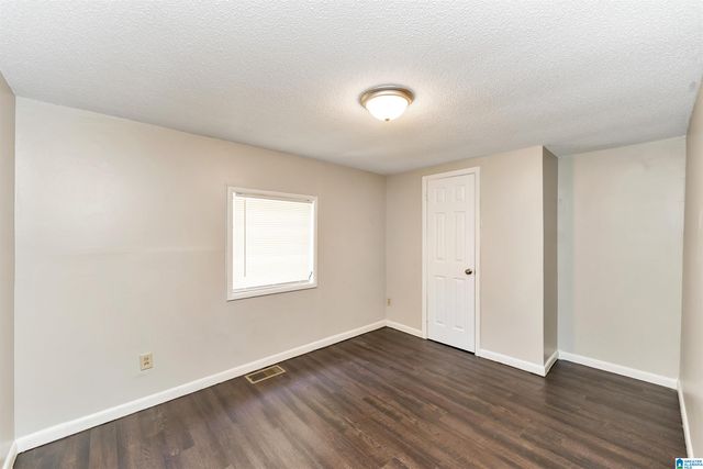 1935 BRACKETT LOOP ROAD, Birmingham, AL 35214