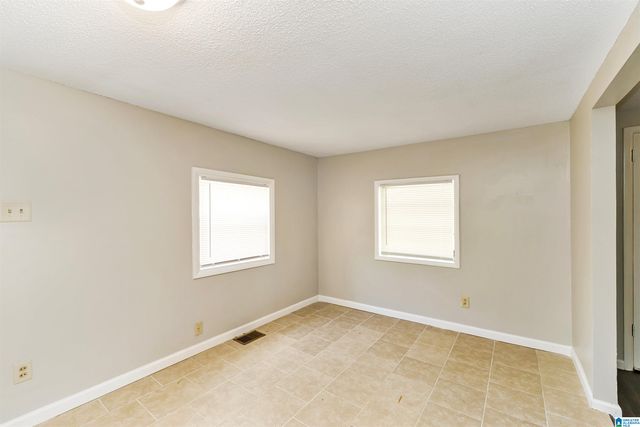 1935 BRACKETT LOOP ROAD, Birmingham, AL 35214