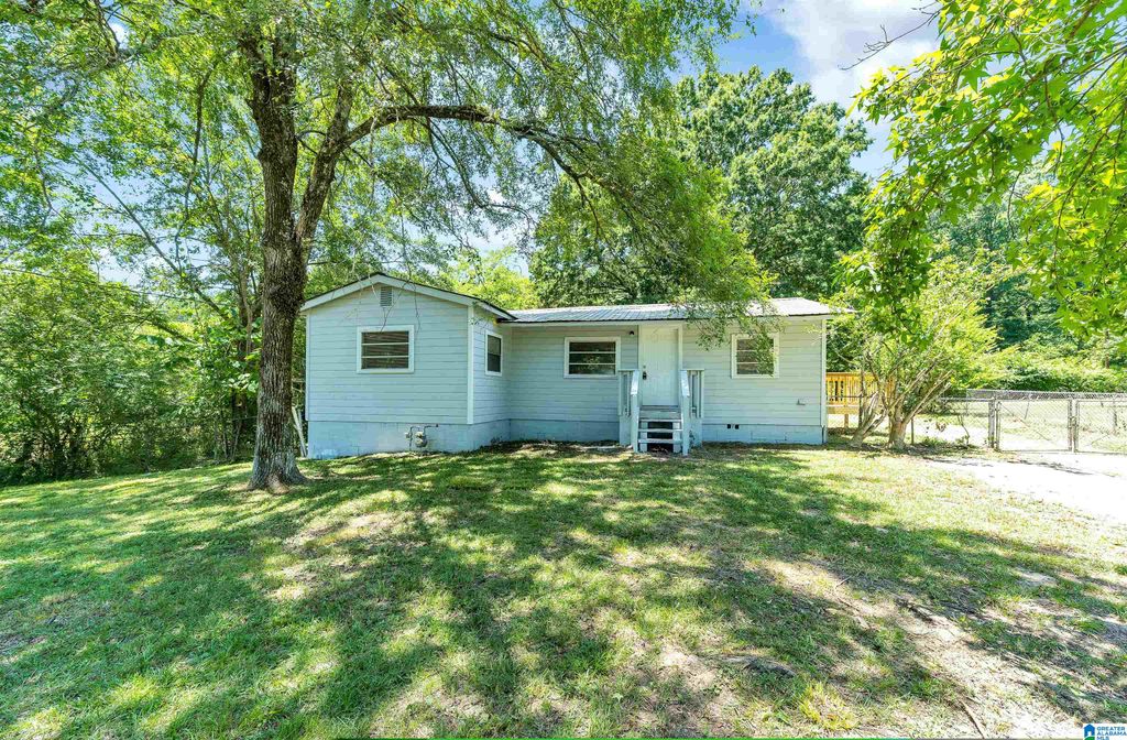 1935 BRACKETT LOOP ROAD, Birmingham, AL 35214