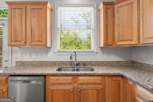 4372 Paces Point Circle SE, Smyrna, GA 30080