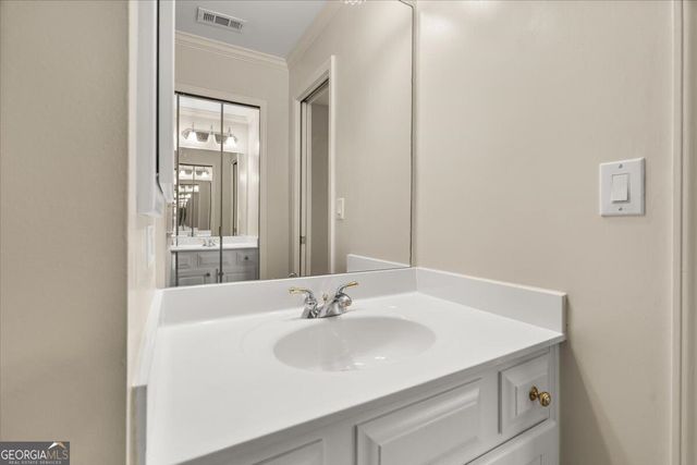 4372 Paces Point Circle SE, Smyrna, GA 30080