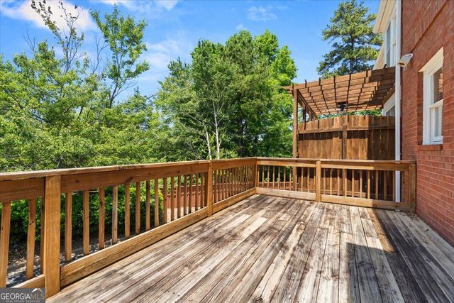 4372 Paces Point Circle SE, Smyrna, GA 30080