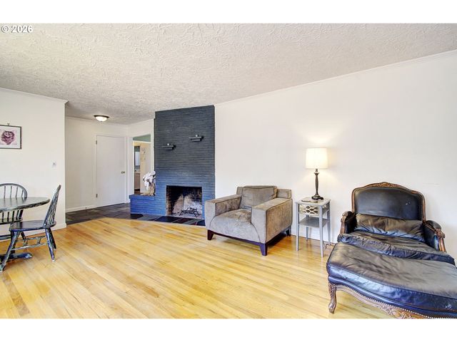 908 Nw 53RD St, Vancouver, WA 98663