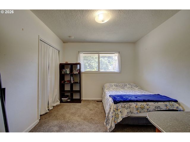 908 Nw 53RD St, Vancouver, WA 98663