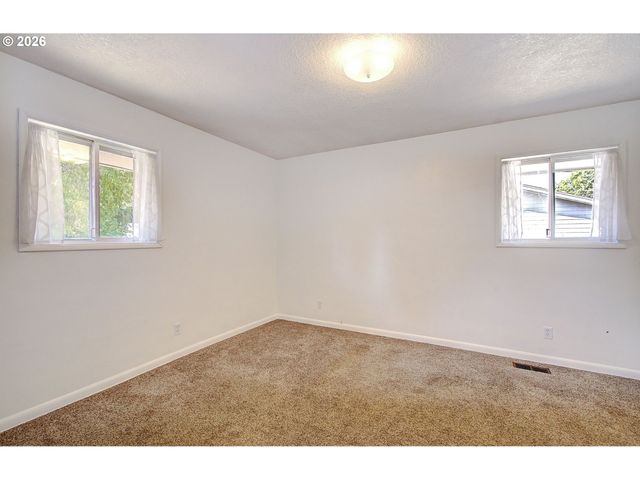 908 Nw 53RD St, Vancouver, WA 98663