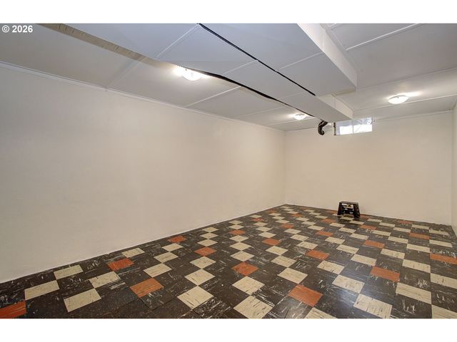 908 Nw 53RD St, Vancouver, WA 98663