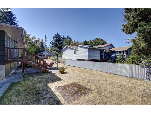 908 Nw 53RD St, Vancouver, WA 98663