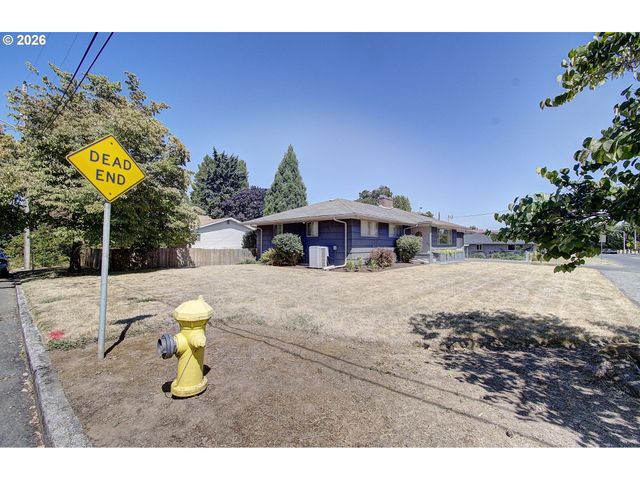 908 Nw 53RD St, Vancouver, WA 98663