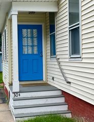 30 Cherry St B, Northampton, MA 01060