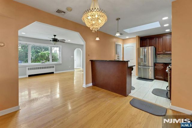 60 Linden Avenue, Dumont, NJ 07628