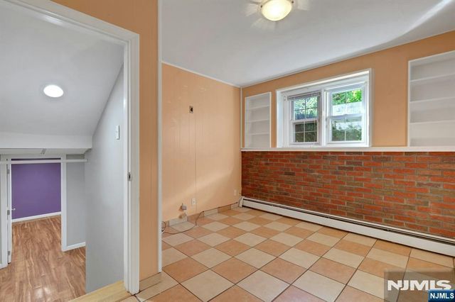 60 Linden Avenue, Dumont, NJ 07628