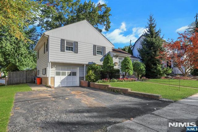 60 Linden Avenue, Dumont, NJ 07628