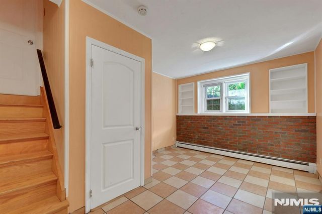 60 Linden Avenue, Dumont, NJ 07628
