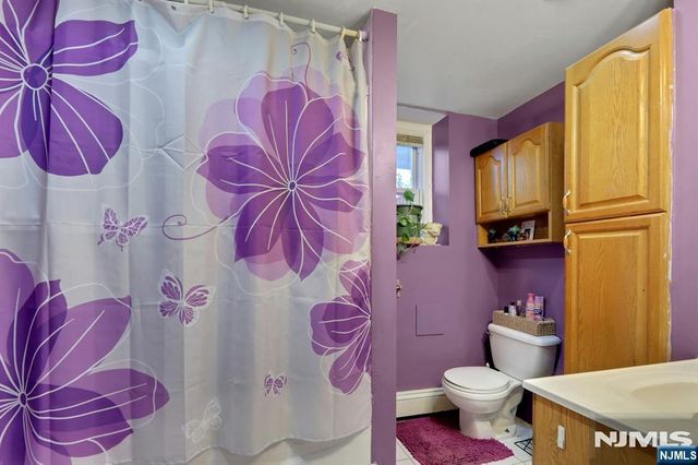 60 Linden Avenue, Dumont, NJ 07628