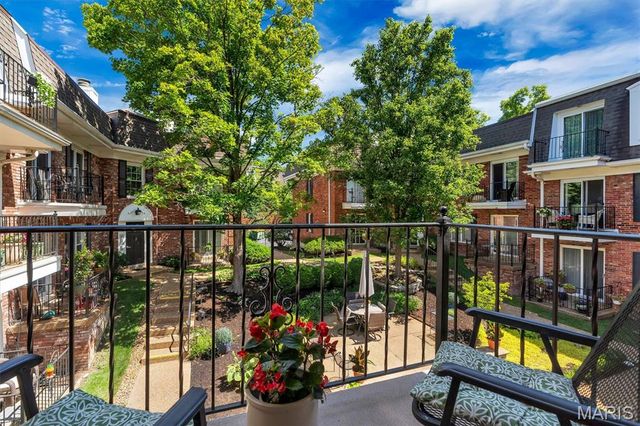 115 E Bodley Avenue A3, Kirkwood, MO 63122