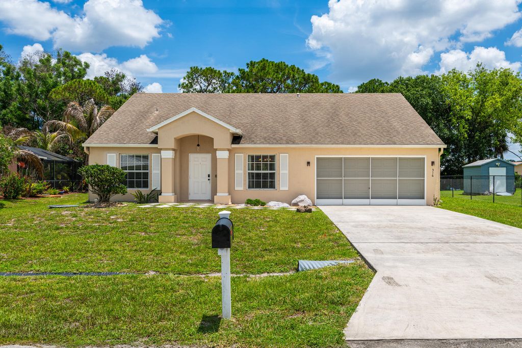 516 SE Crosspoint Drive, Port St. Lucie, Port St Lucie, FL 34983