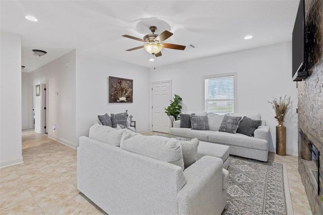 983 Green Road, Lake Charles, LA 70611